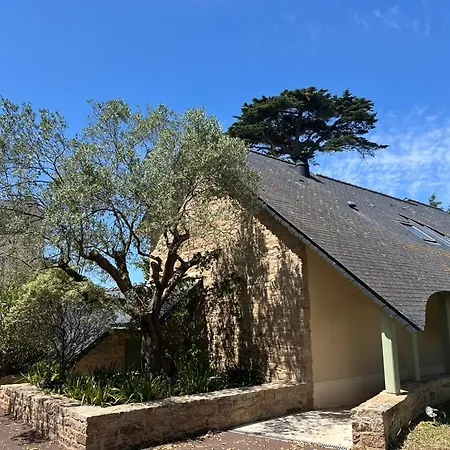 Ferienhaus En Bord De 6 Personnes, A Cote Du Chateau Des Tourelles, Piscine D'eau De Pornichet